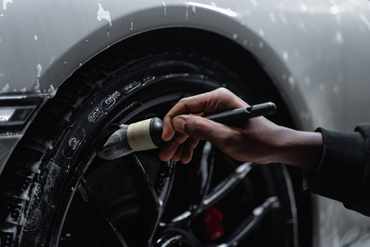 4 top tips for making your car look and feel brand new